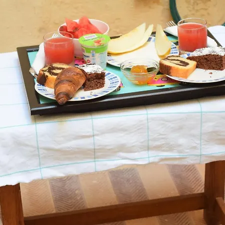 Bed & Breakfast Maria Townhouse Heart Of 4*