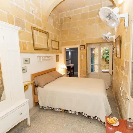 Bed & Breakfast Maria Townhouse Heart Of