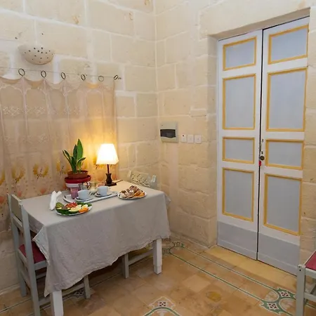 Maria Townhouse Heart Of