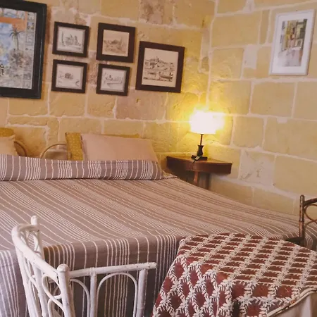 Maria Townhouse Heart Of Bed & Breakfast