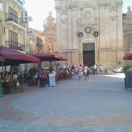 Bed & Breakfast Maria Townhouse Heart Of