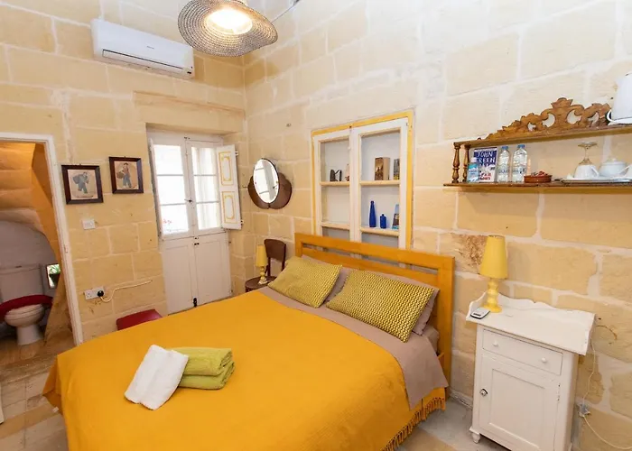 Maria Townhouse Heart Of 4* Victoria