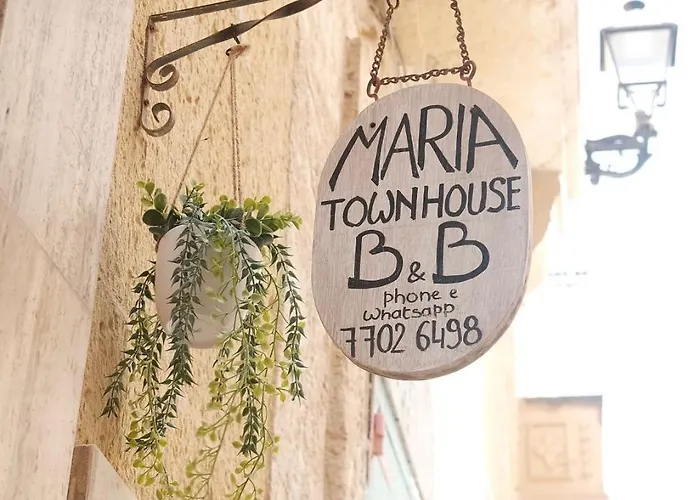 Maria Townhouse Heart Of 4* Victoria