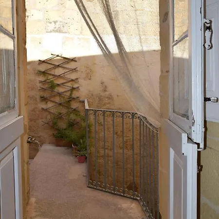 Bed & Breakfast Maria Townhouse Heart Of