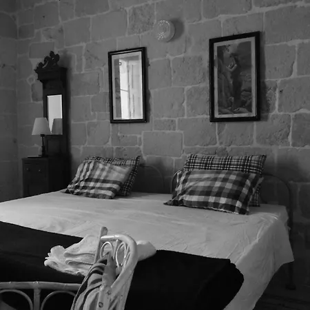 Maria Townhouse Heart Of