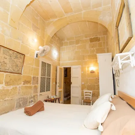 Bed & Breakfast Maria Townhouse Heart Of