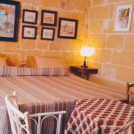 Bed & Breakfast Maria Townhouse Heart Of *