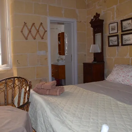 Maria Townhouse Heart Of Bed & Breakfast