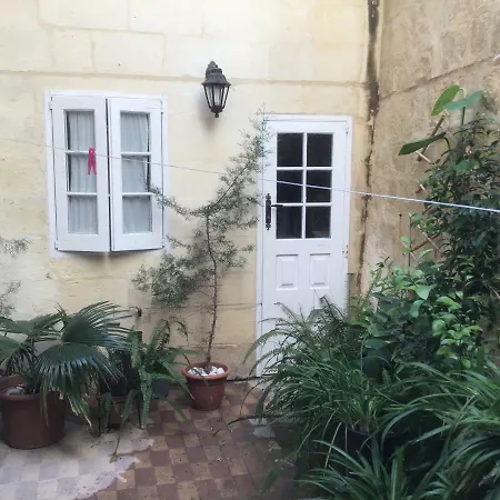 Maria Townhouse Heart Of Bed & Breakfast