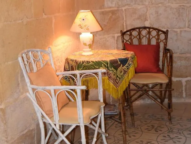 Maria Townhouse Heart Of Alojamento de Acomodação e Pequeno-almoço 4*