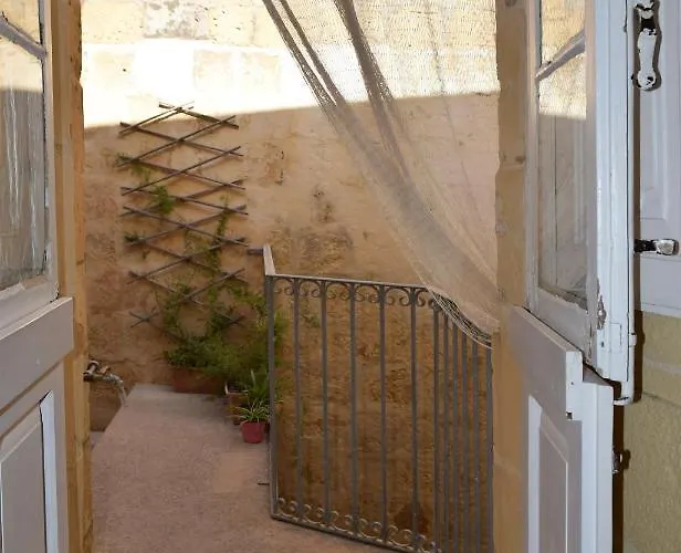 Alojamento de Acomodação e Pequeno-almoço Maria Townhouse Heart Of