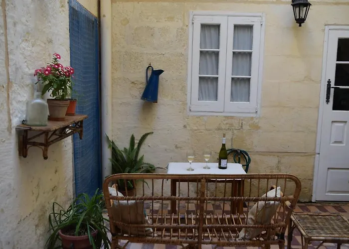 Maria Townhouse Heart Of 4* Victoria