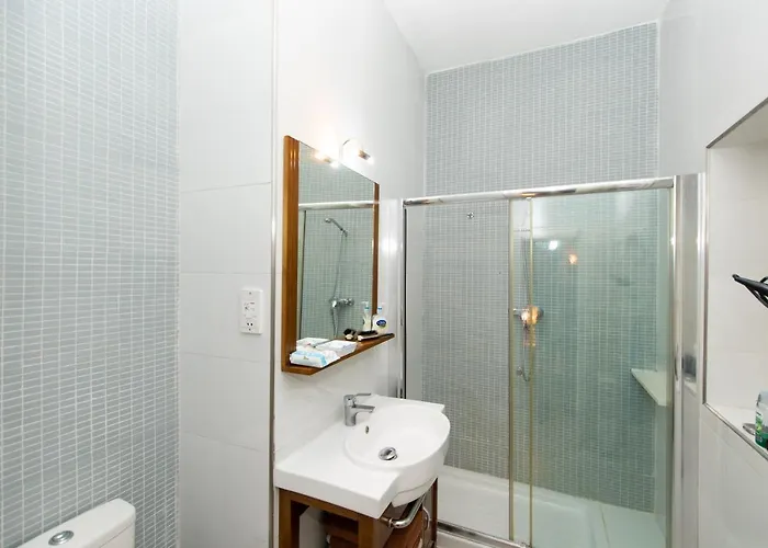 Maria Townhouse Heart Of 4* Victoria