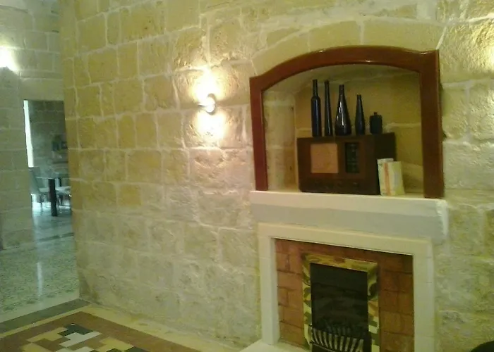 B&B Maria Townhouse Heart Of Victoria